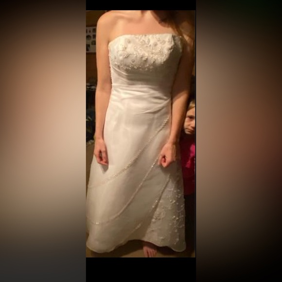 Wedding dress